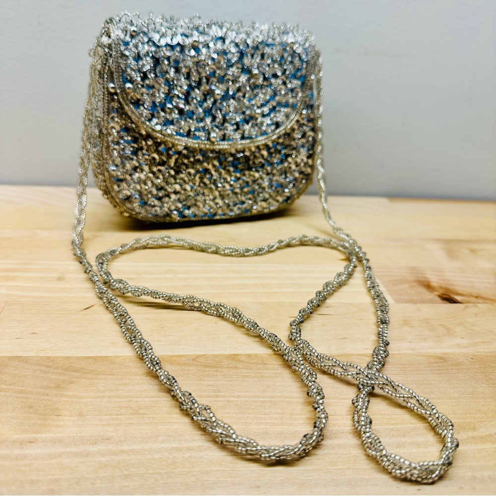 La Regale Clutch Crossbody Purse Metallic Beaded Silver Evening Accessory - Picture 3 of 13